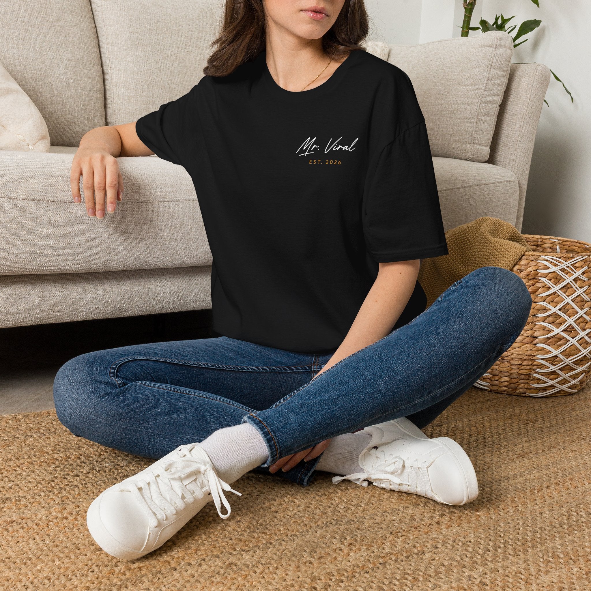 LE SABRÈ Minimal 'est 2024' T-Shirt — Simple Modern Casual Tee