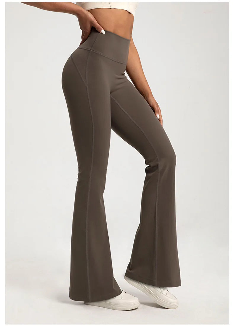 LE Sabrè High Waist Flared Pants Athleisure Detail