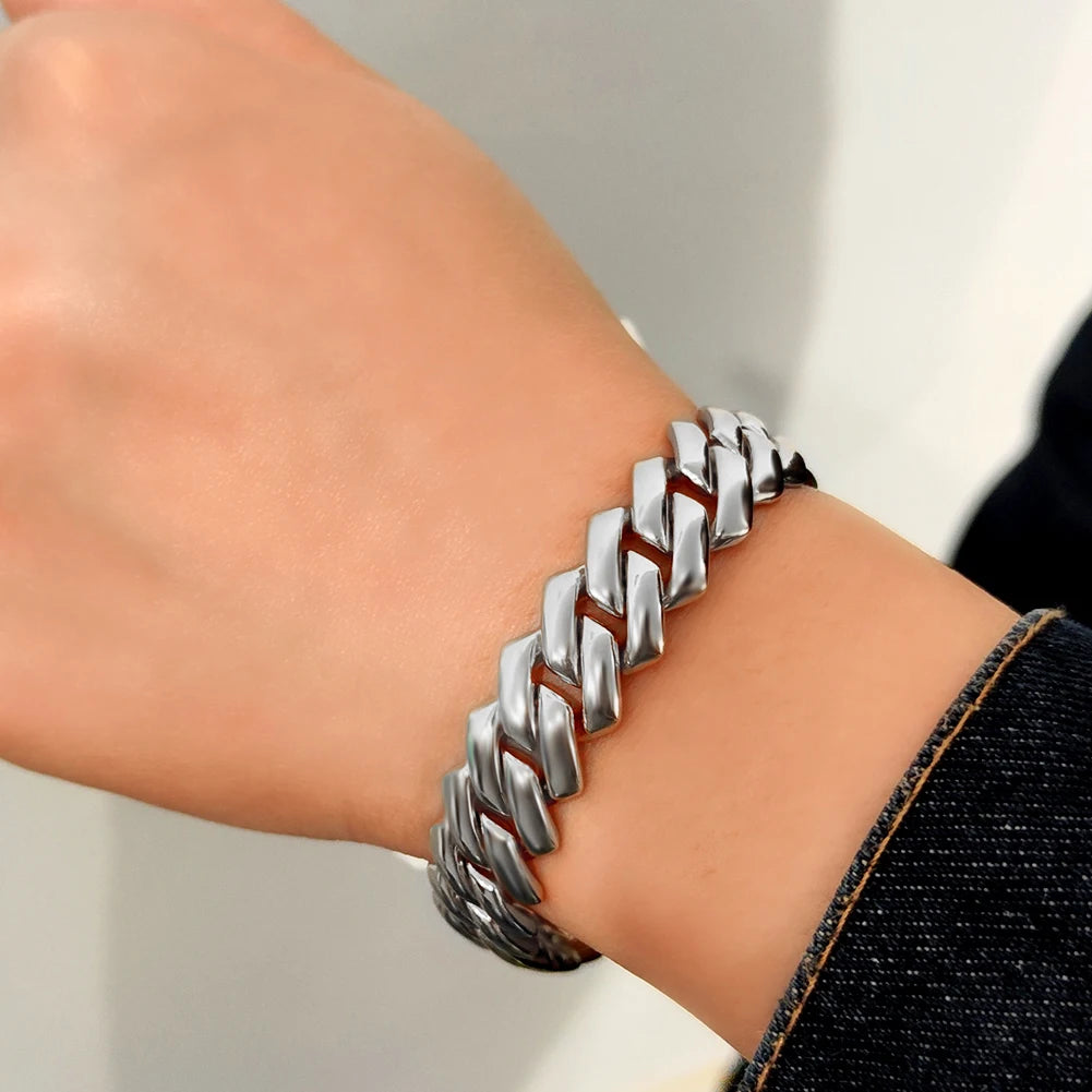 LE SABRÈ Charm Armband – Unisex Schmuck