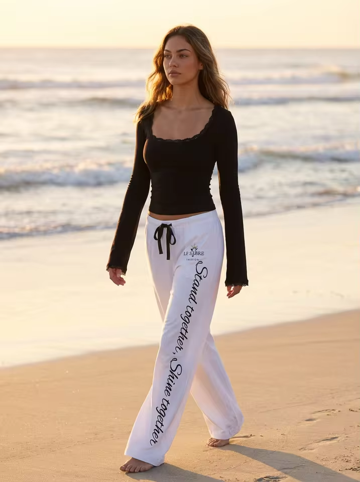 LE SABRÈ Spitzen Crop Top